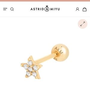 Astrid & Miyu Jewelled Star Barbell earring in gold